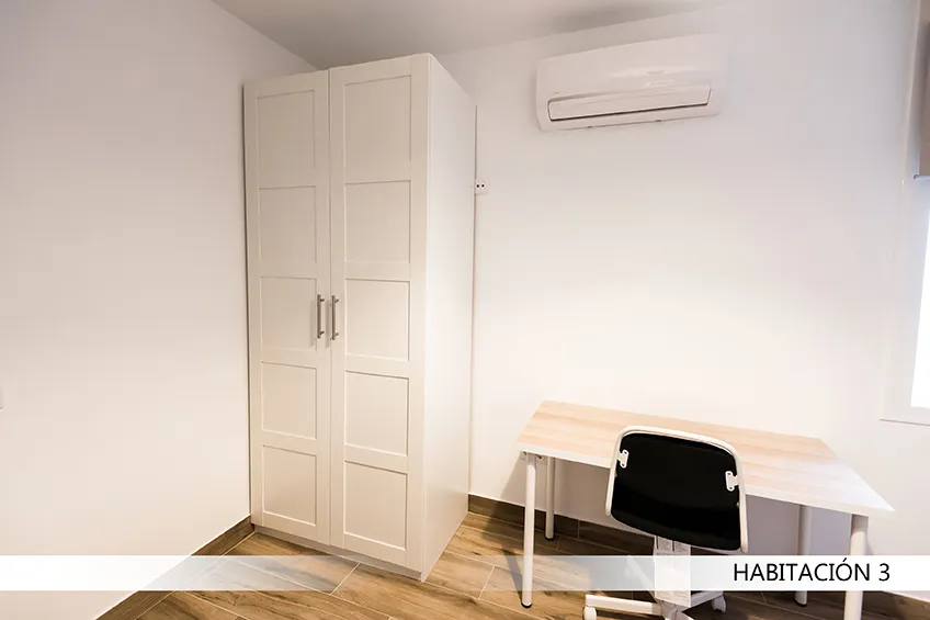 Shared Room in Seville photo 3