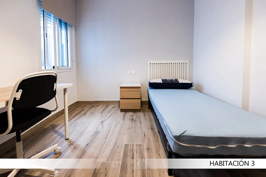 Shared Room in Seville photo 2