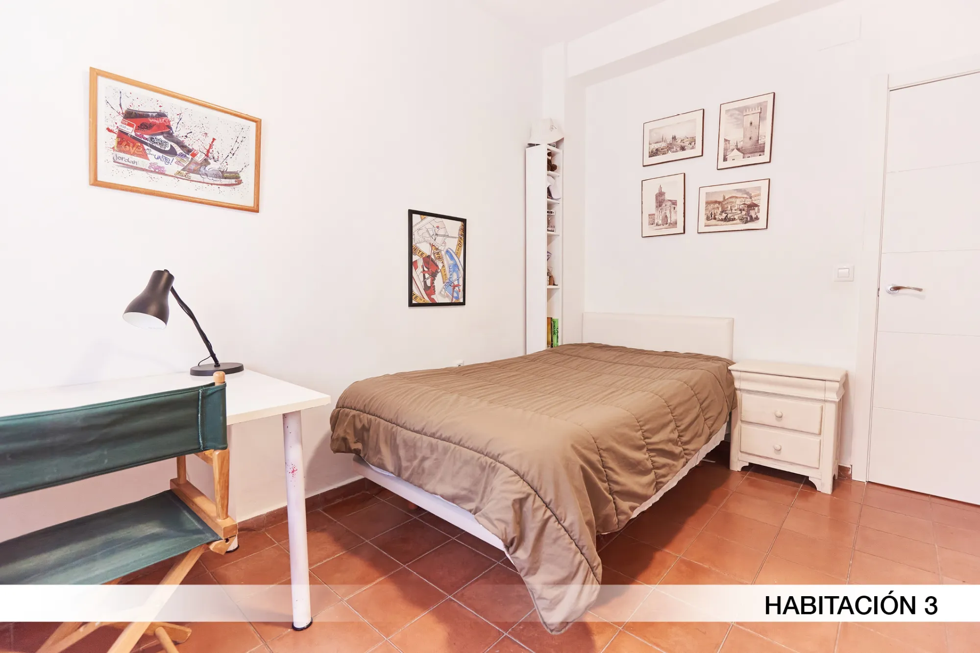 Shared Room in Seville photo 3