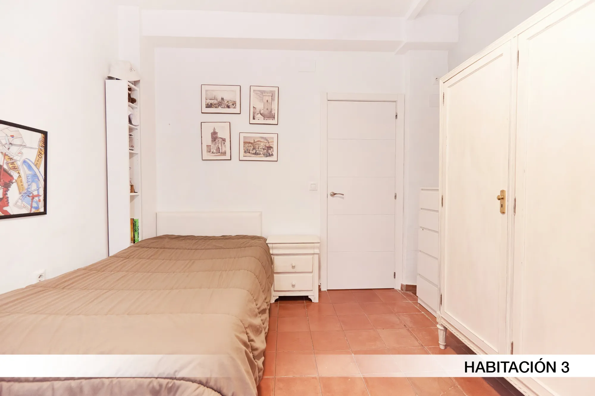 Shared Room in Seville photo 2