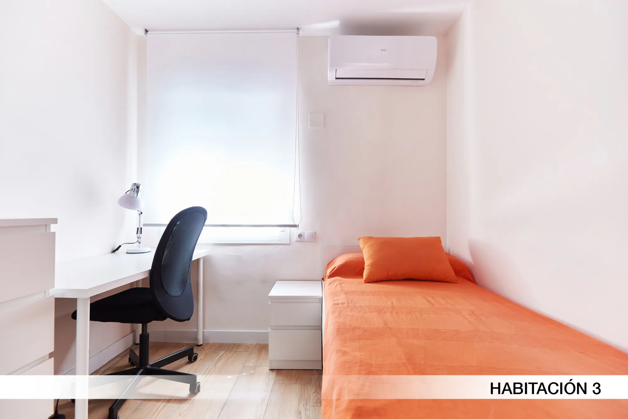 Shared Room in Seville photo 2