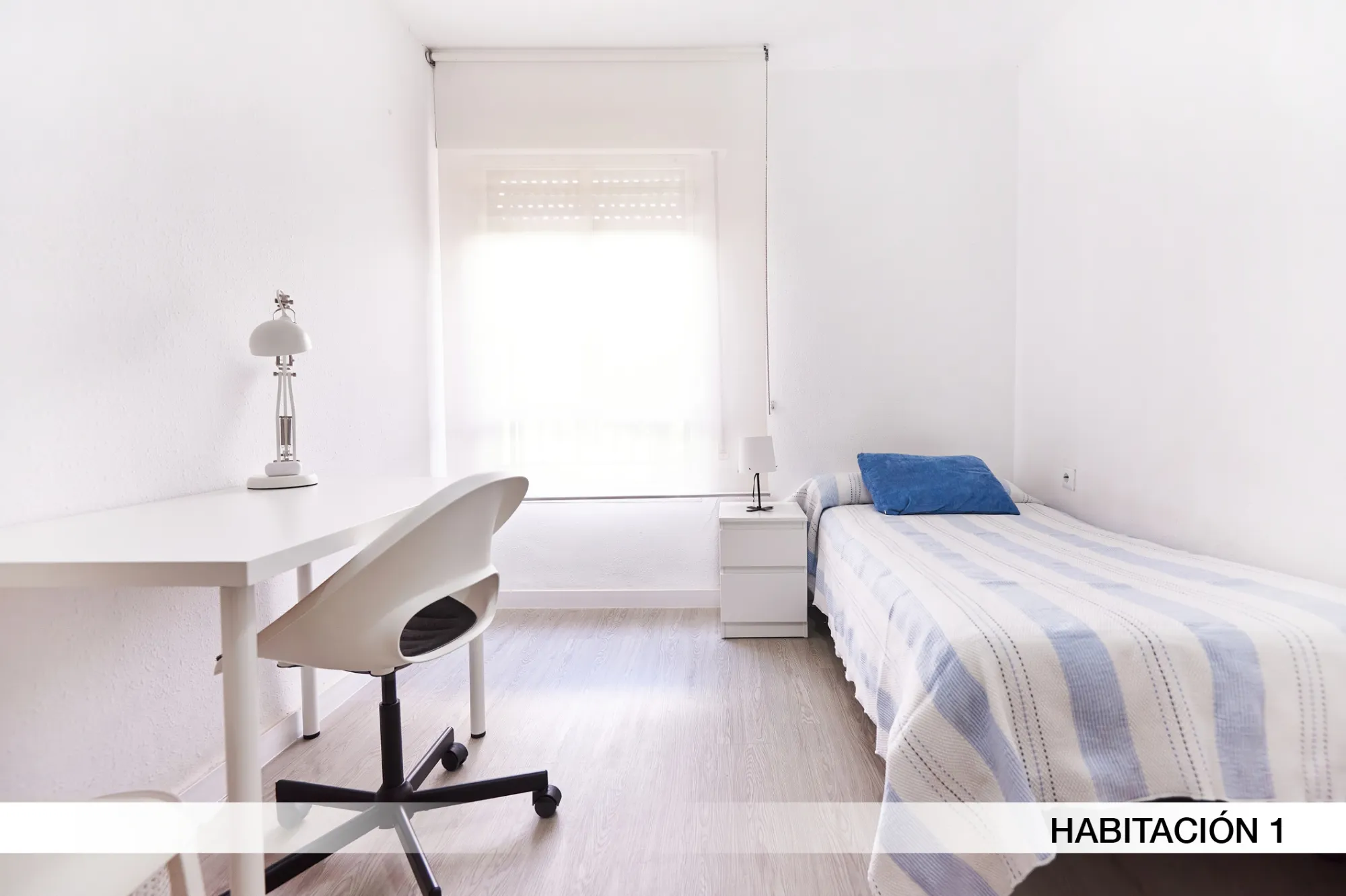 Shared Room in Seville photo 2