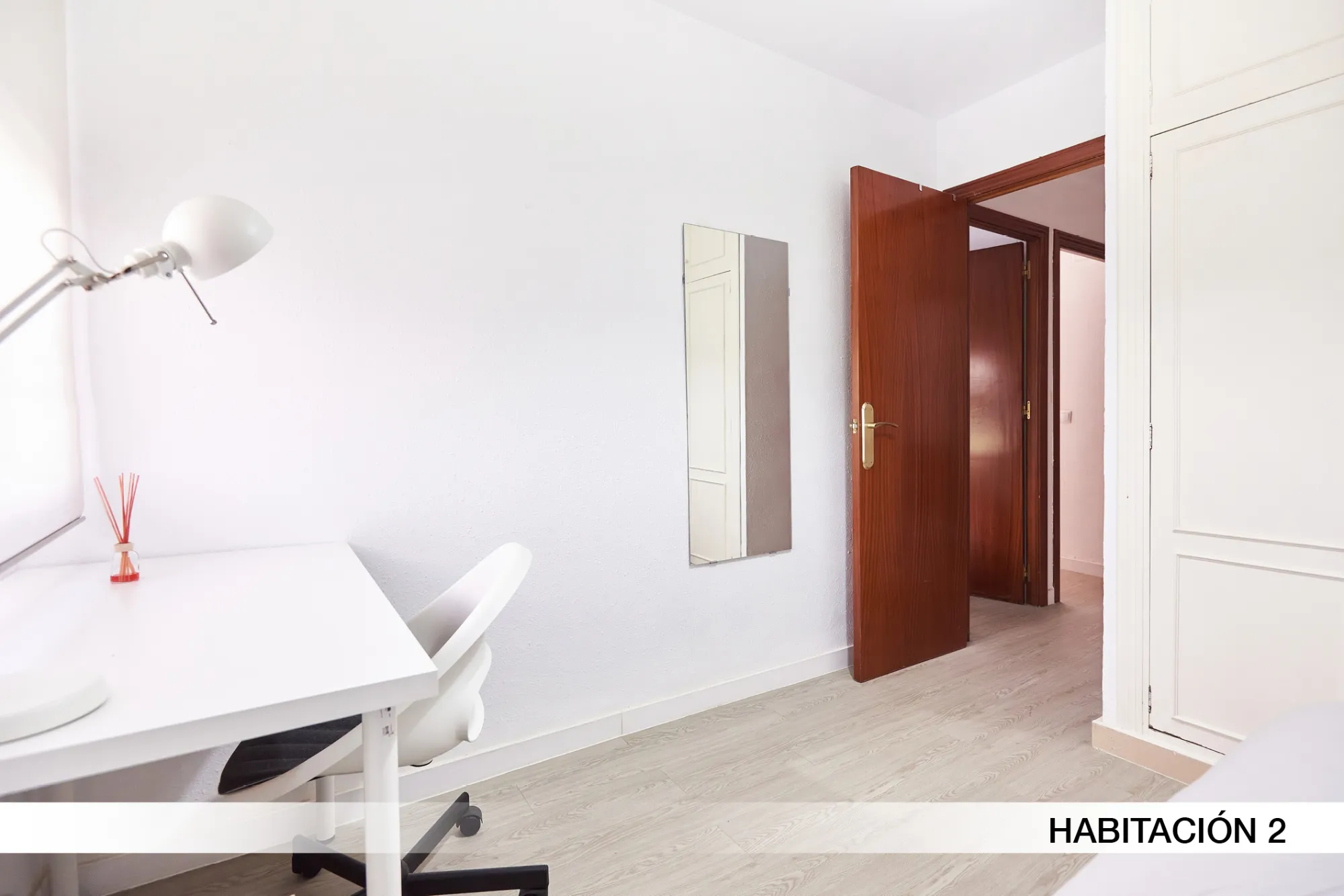 Shared Room in Seville photo 4