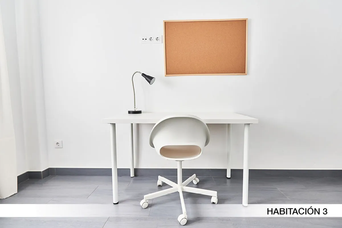 Shared Room in Seville photo 2