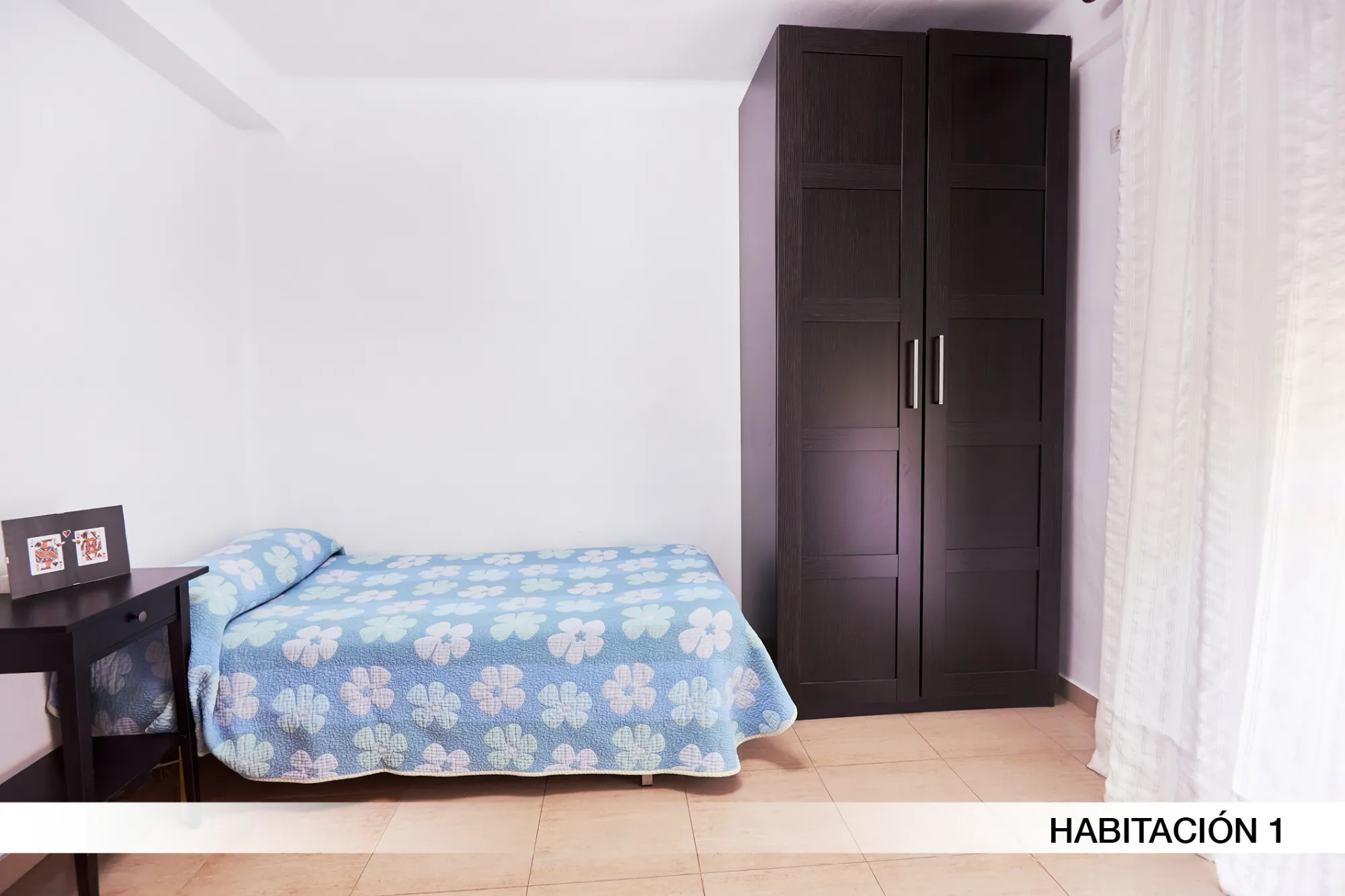 Shared Room in Seville photo 4