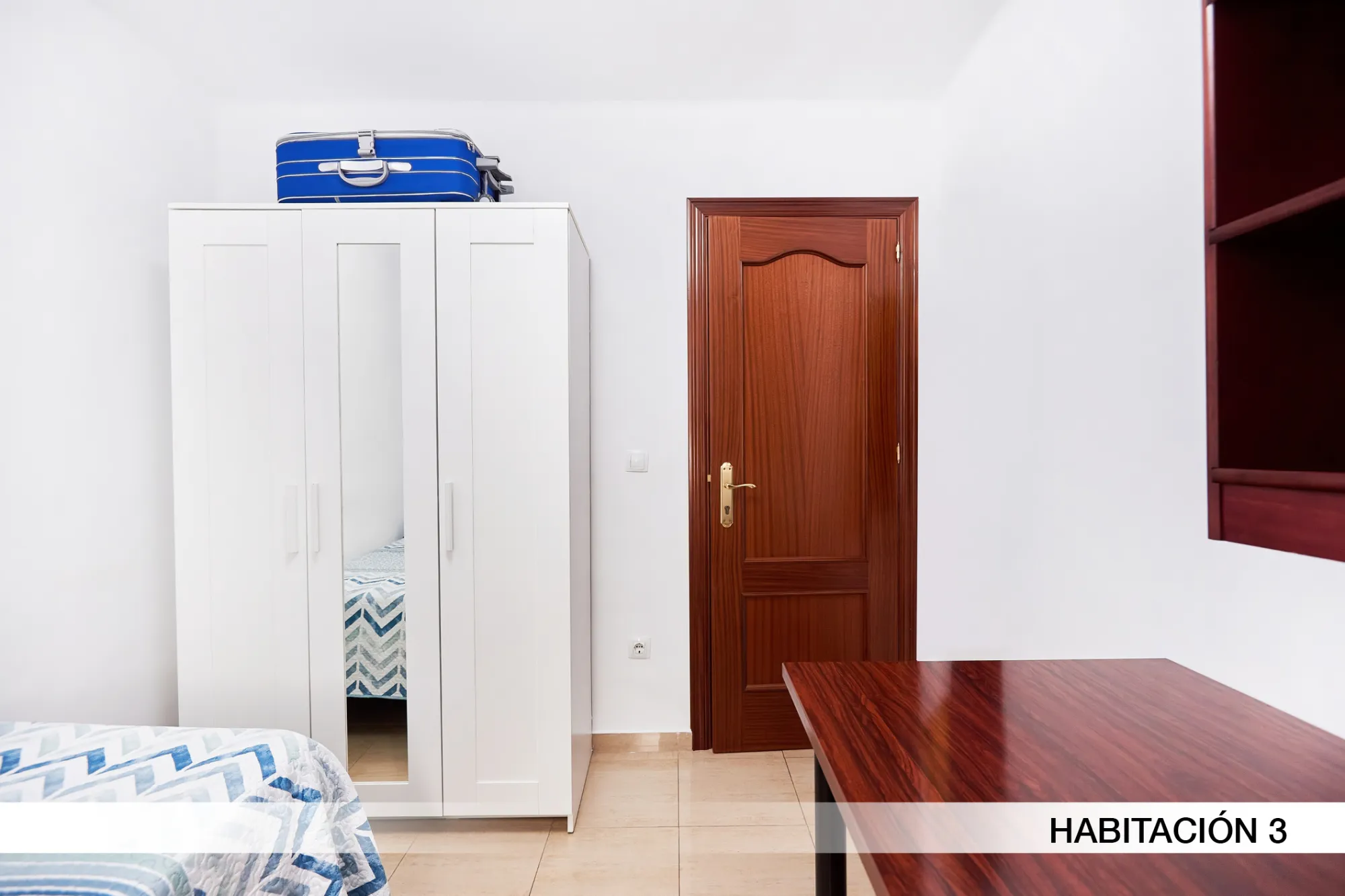 Shared Room in Seville photo 4