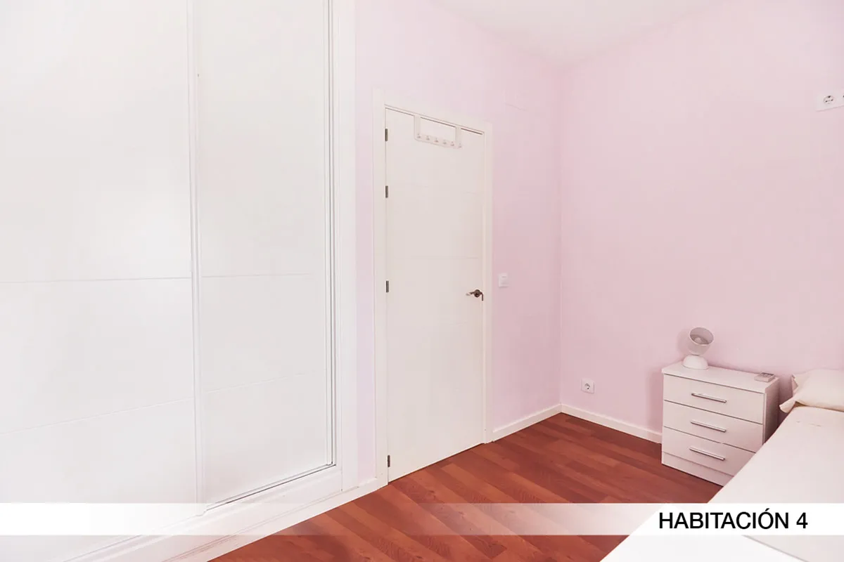 Shared Room in Seville photo 3