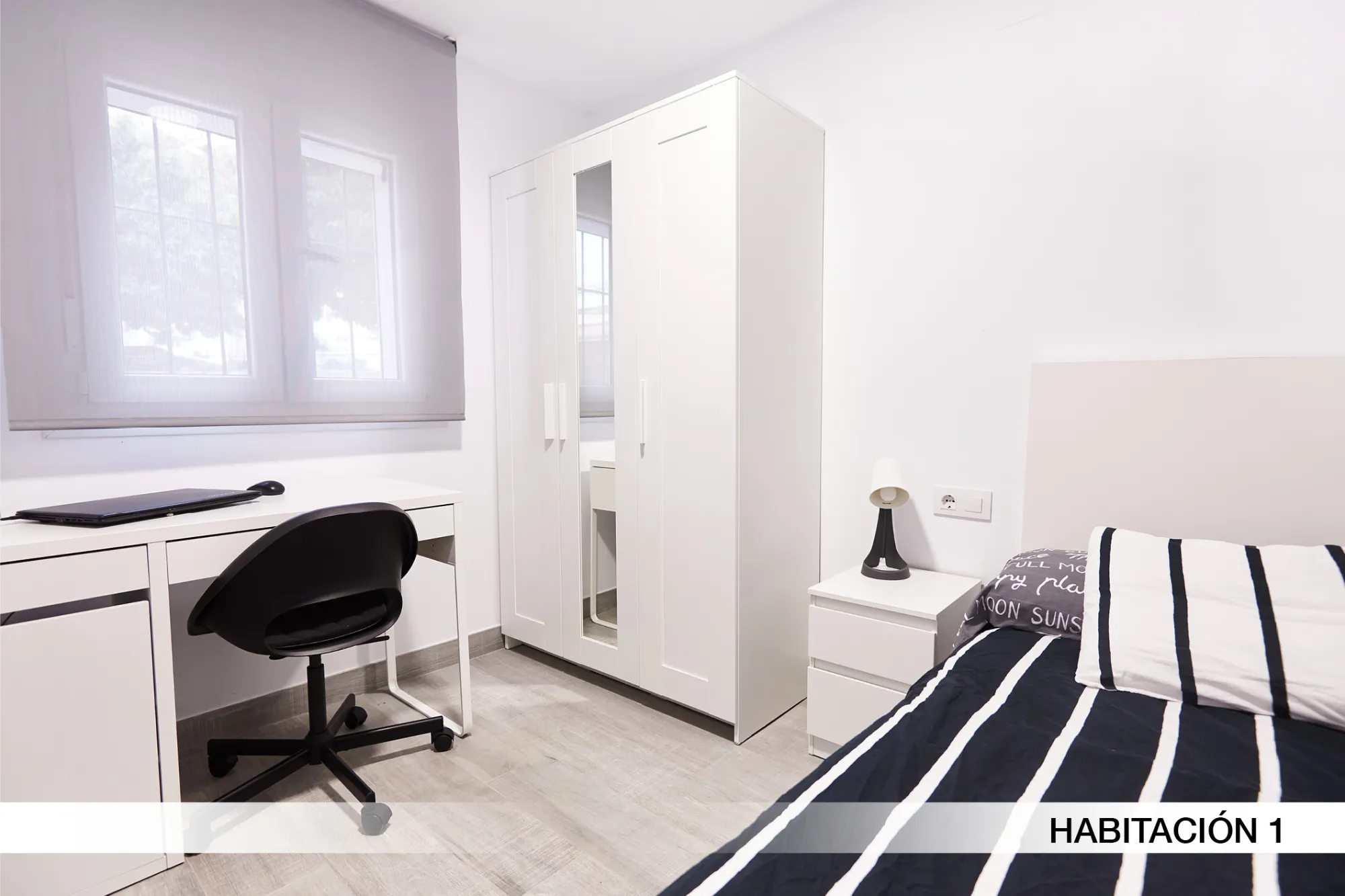 Shared Room in Seville photo 4