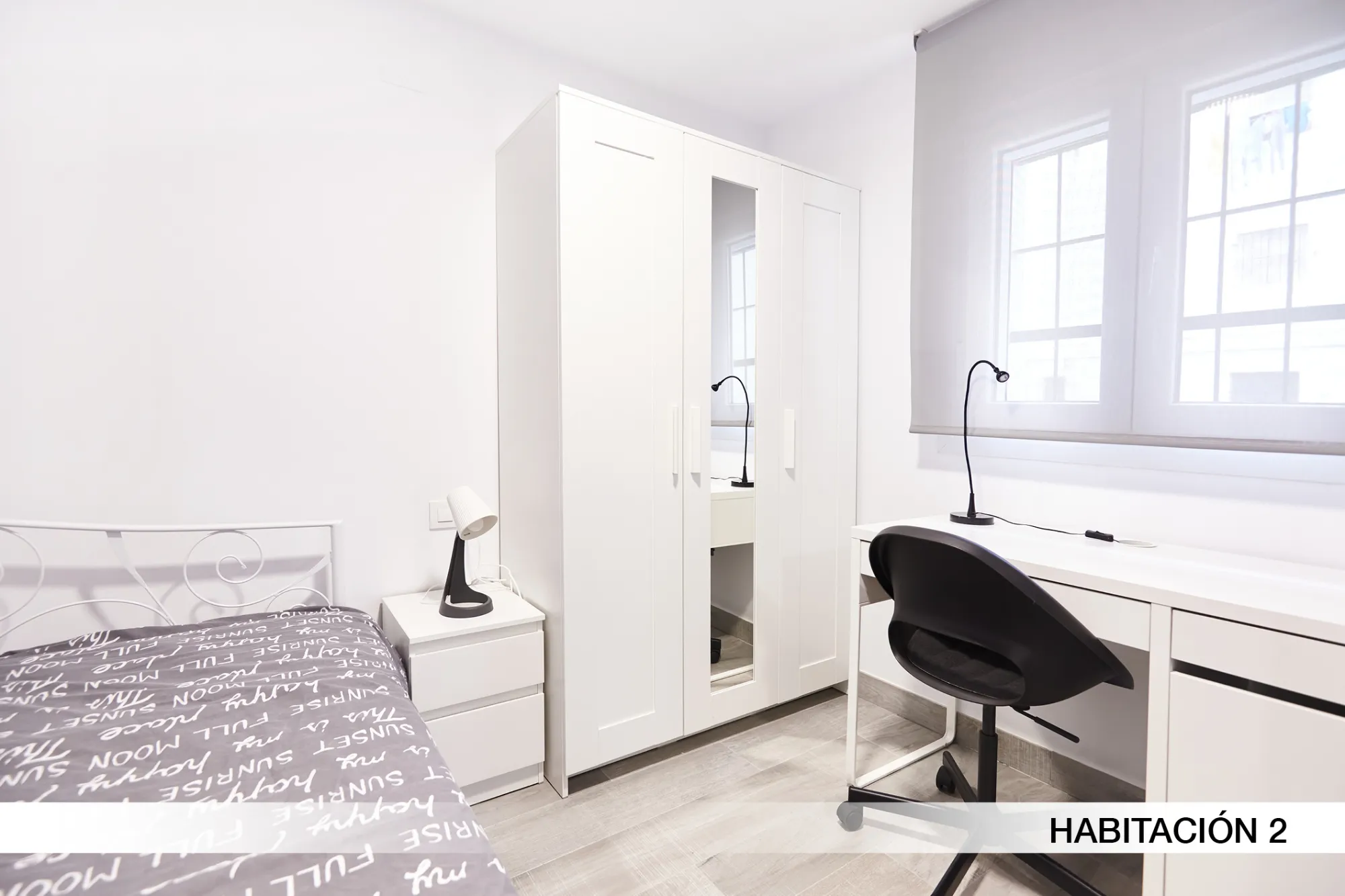 Shared Room in Seville photo 3