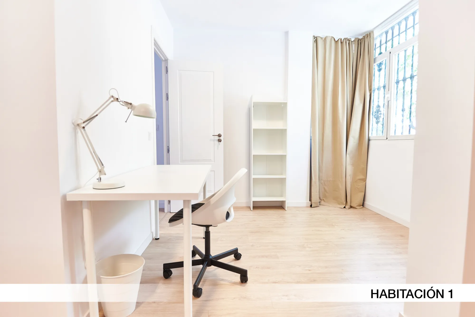 Shared Room in Seville photo 3