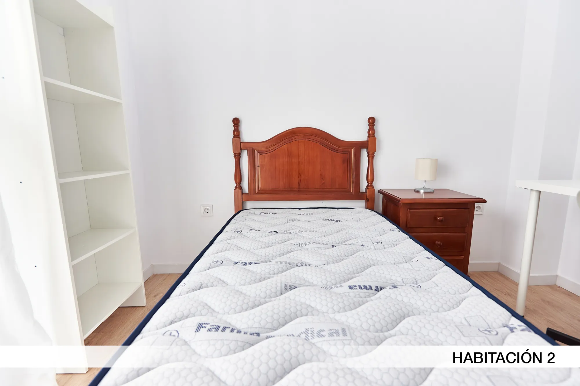 Shared Room in Seville photo 2