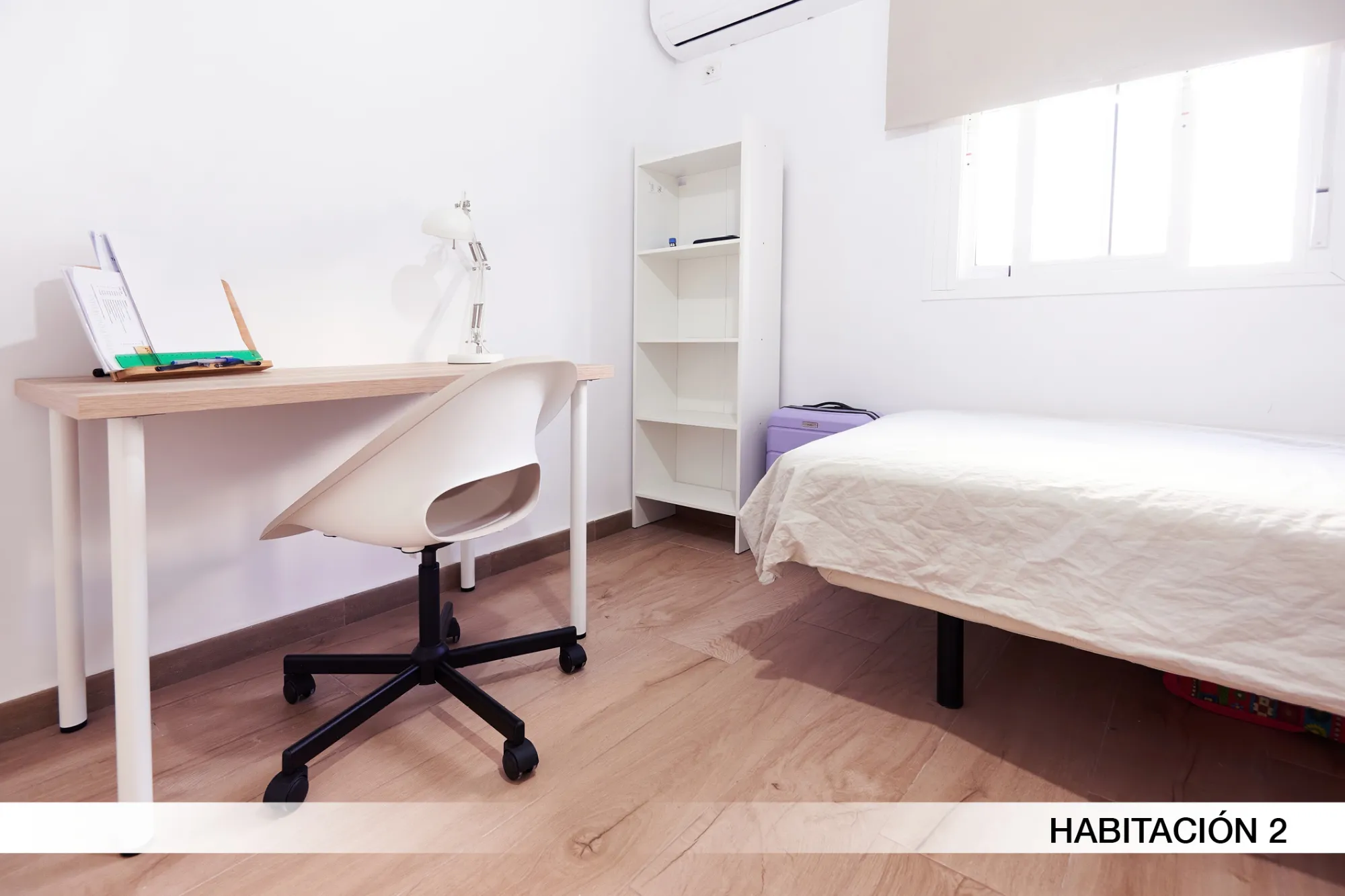 Shared Room in Seville photo 4