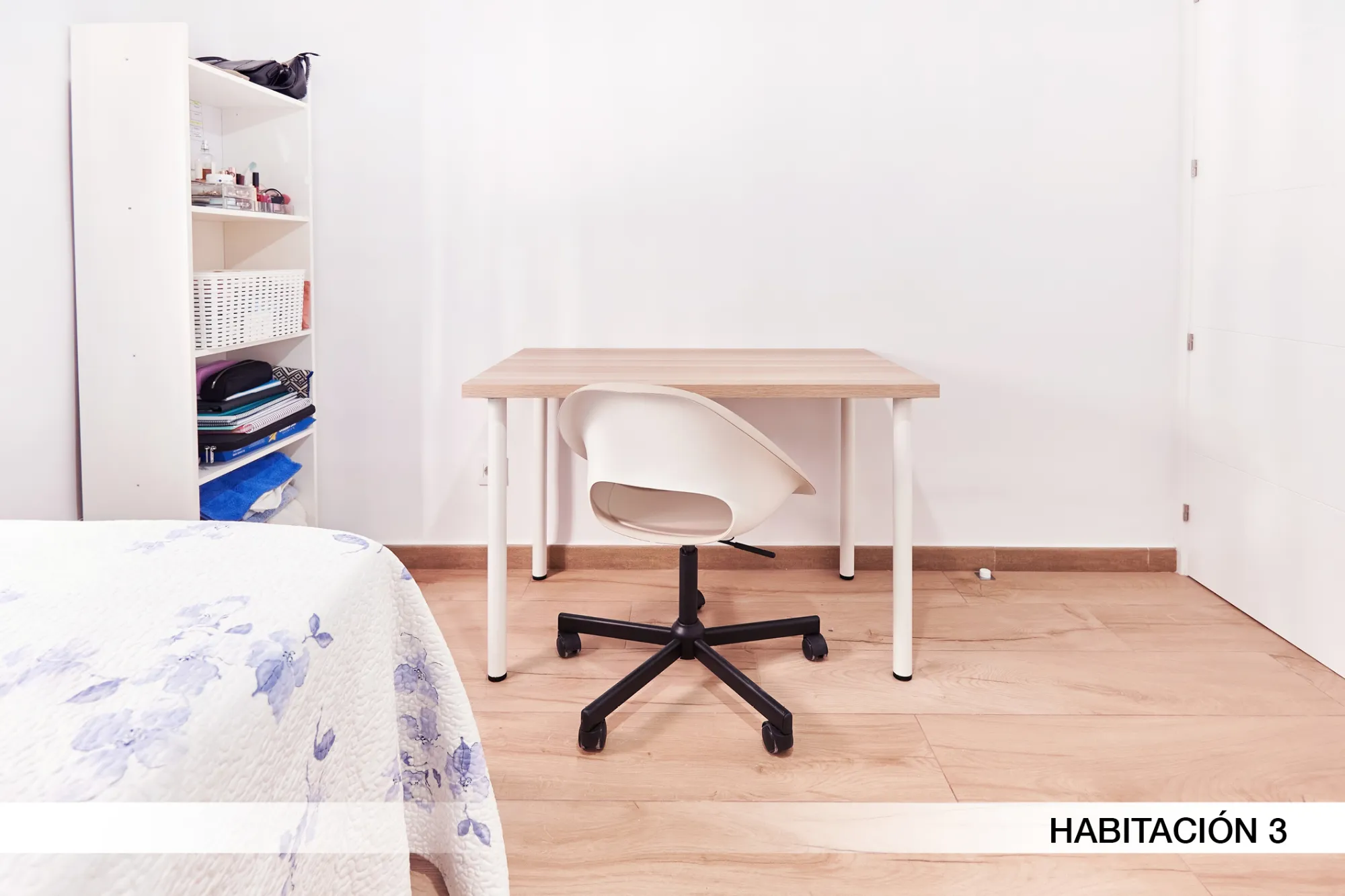 Shared Room in Seville photo 3