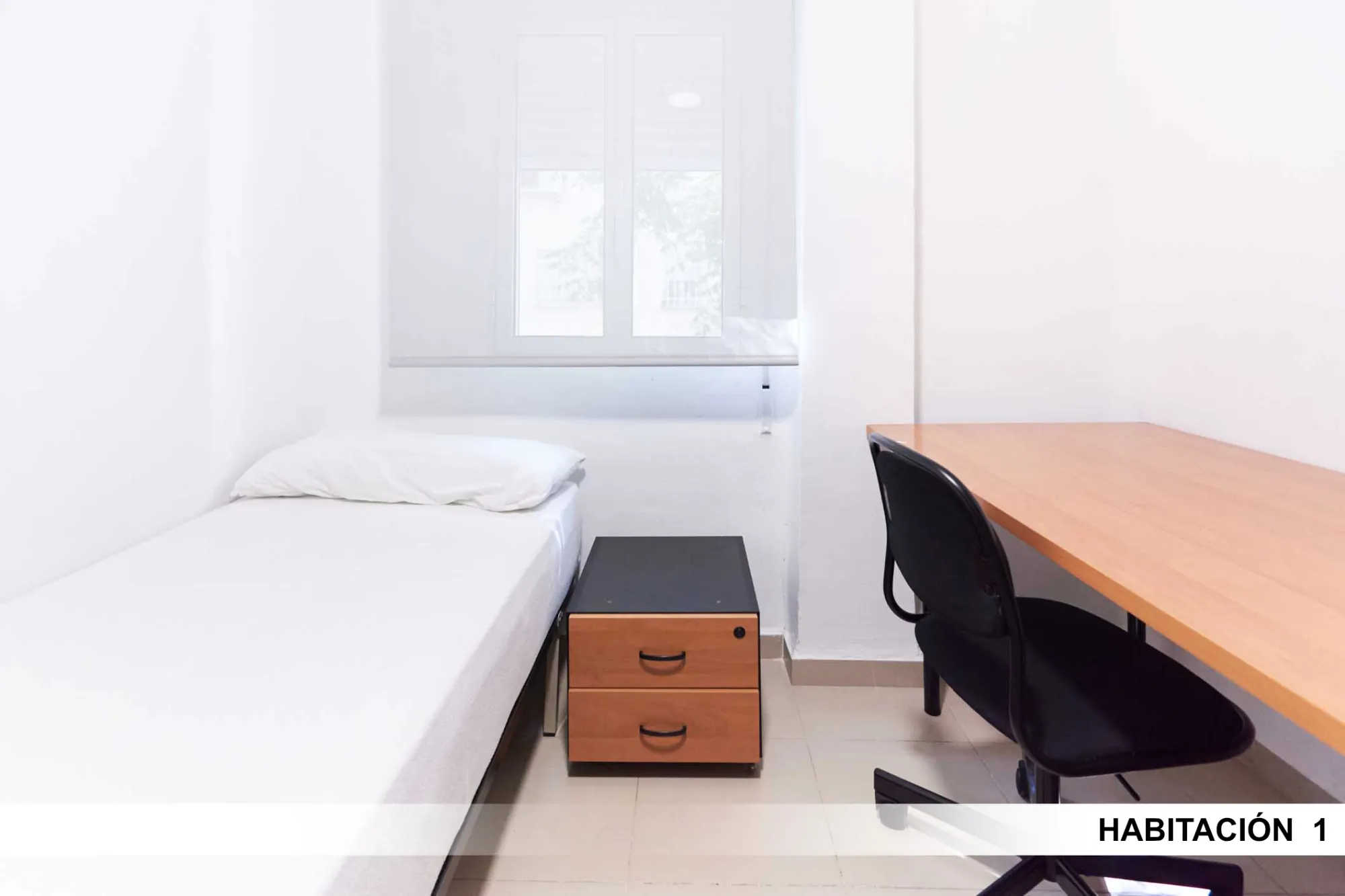 Shared Room in Seville photo 2