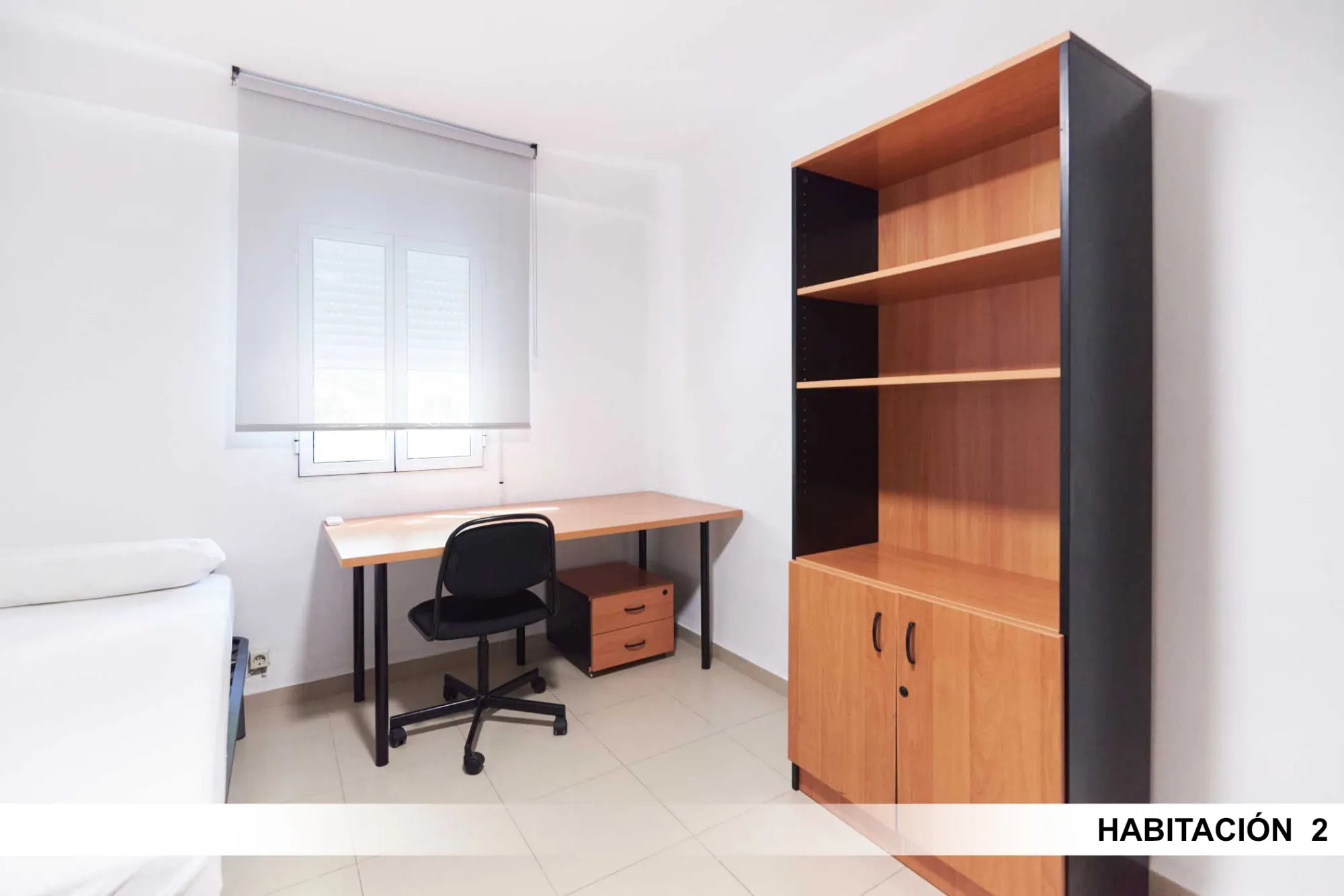 Shared Room in Seville photo 3