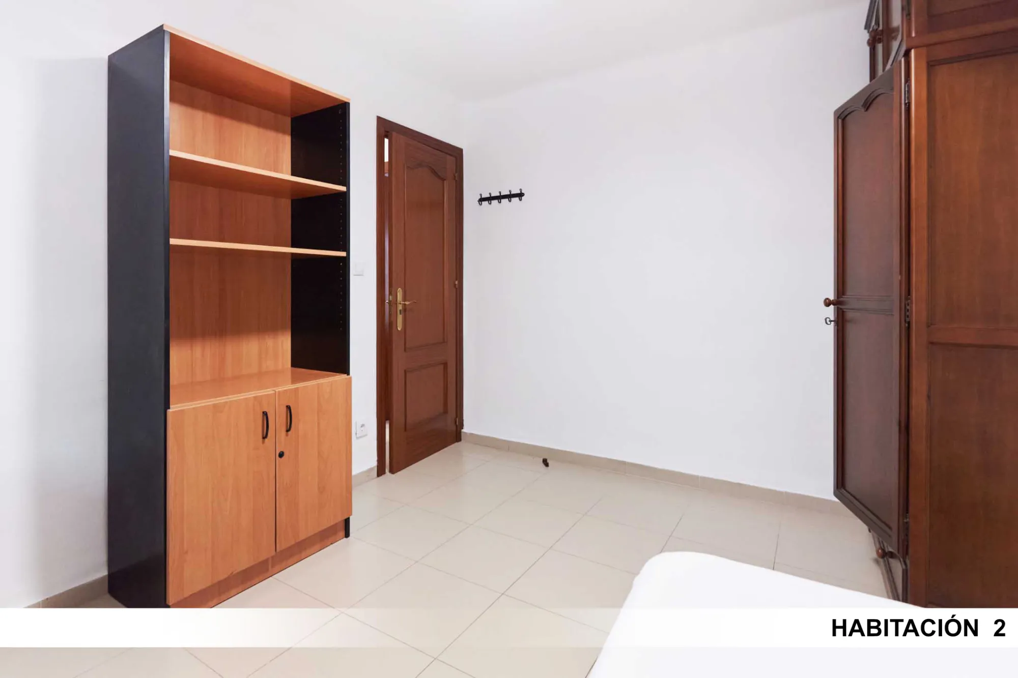 Shared Room in Seville photo 4