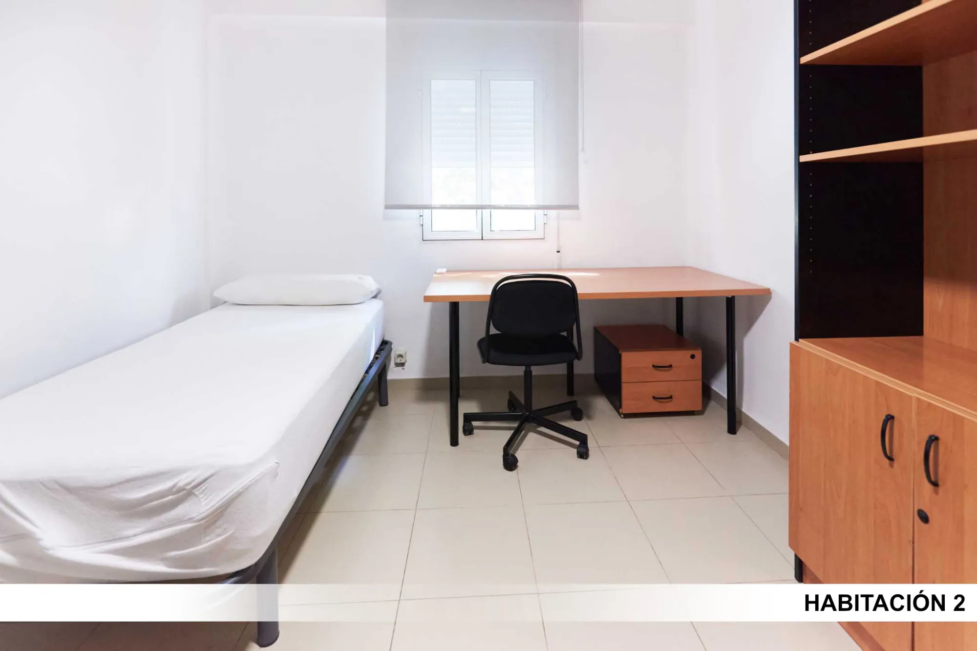 Shared Room in Seville photo 2