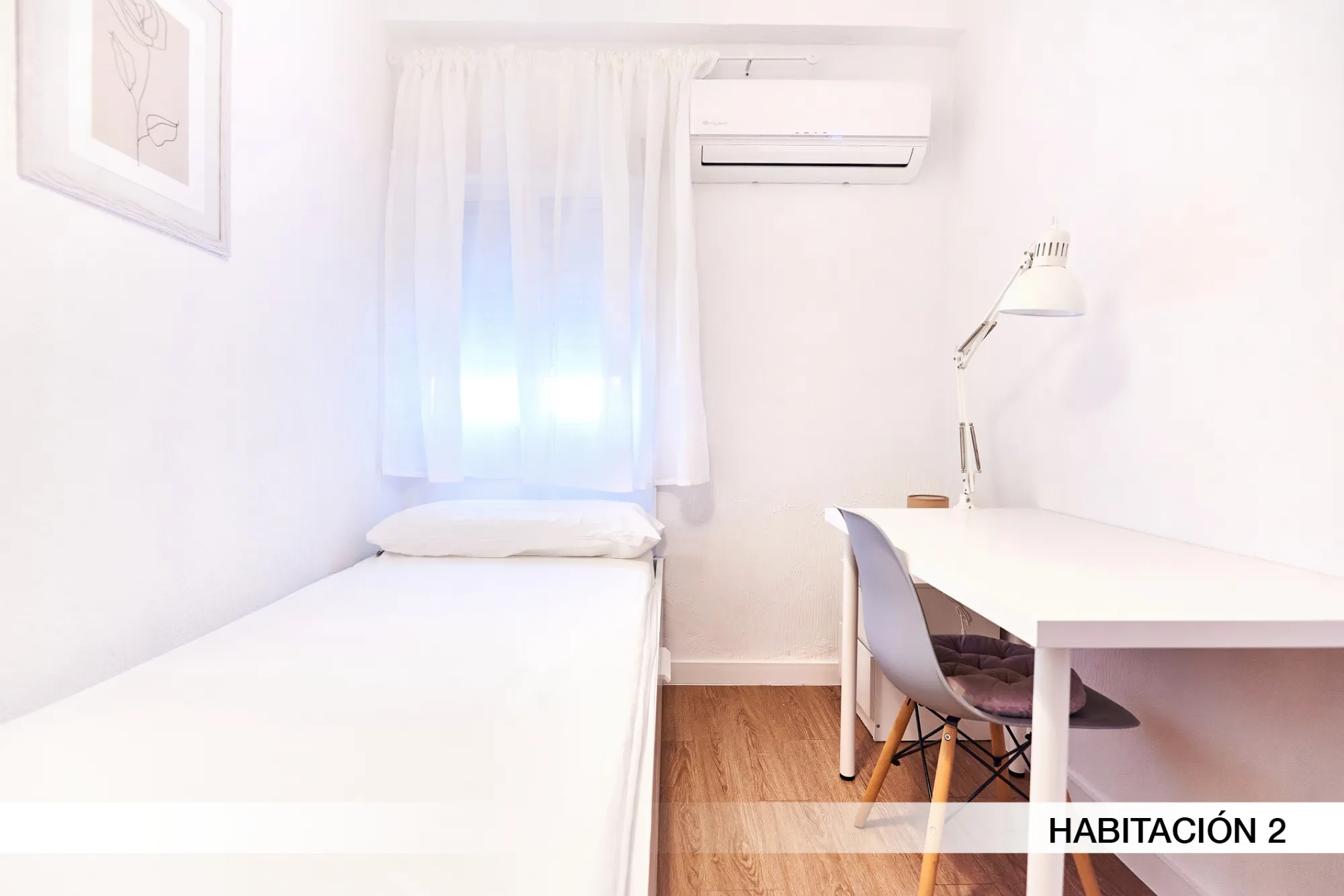 Shared Room in Seville photo 3