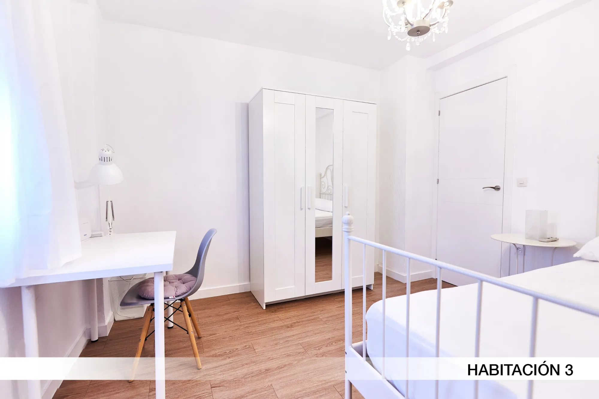 Shared Room in Seville photo 3