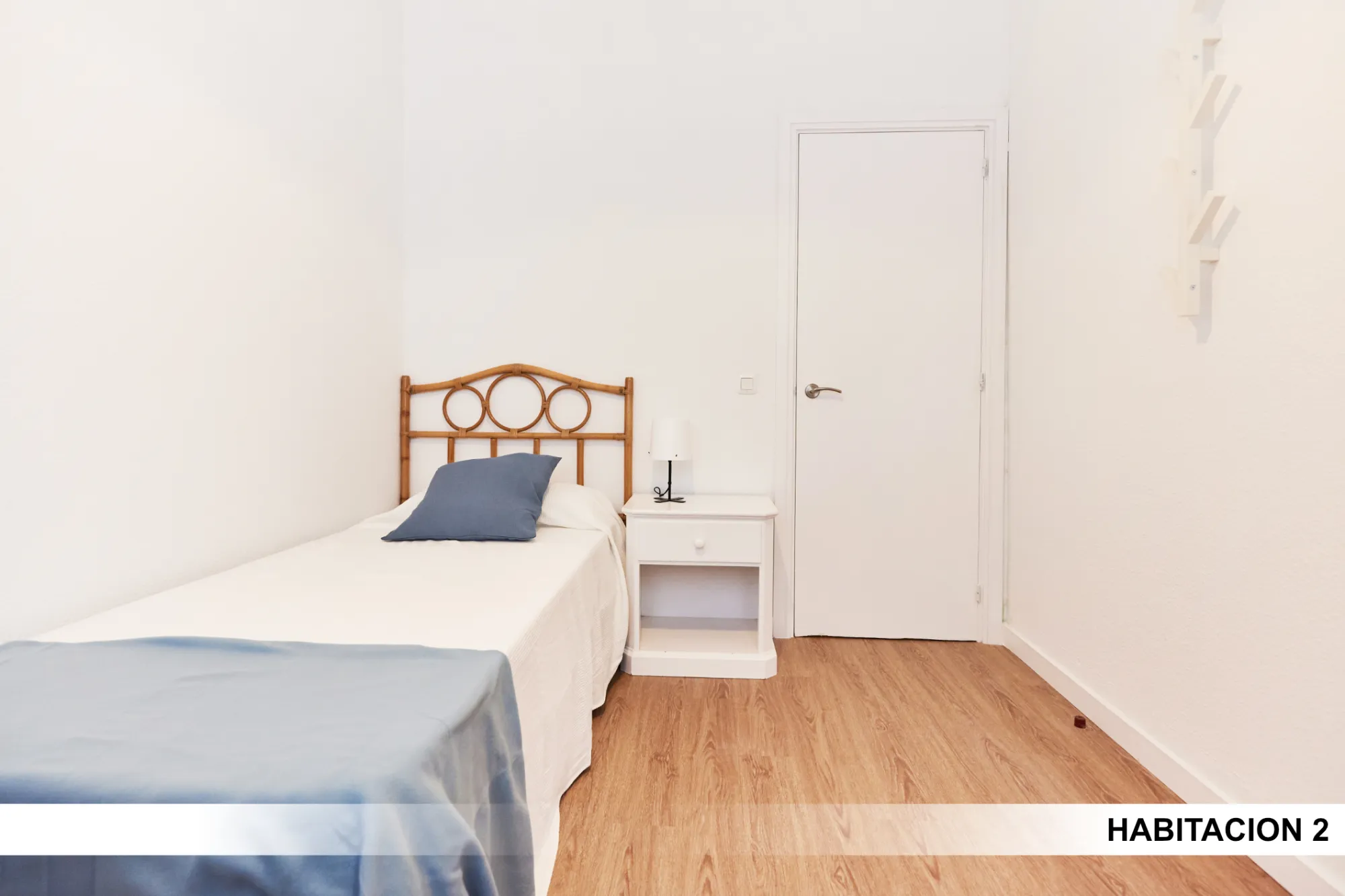 Shared Room in Seville photo 4