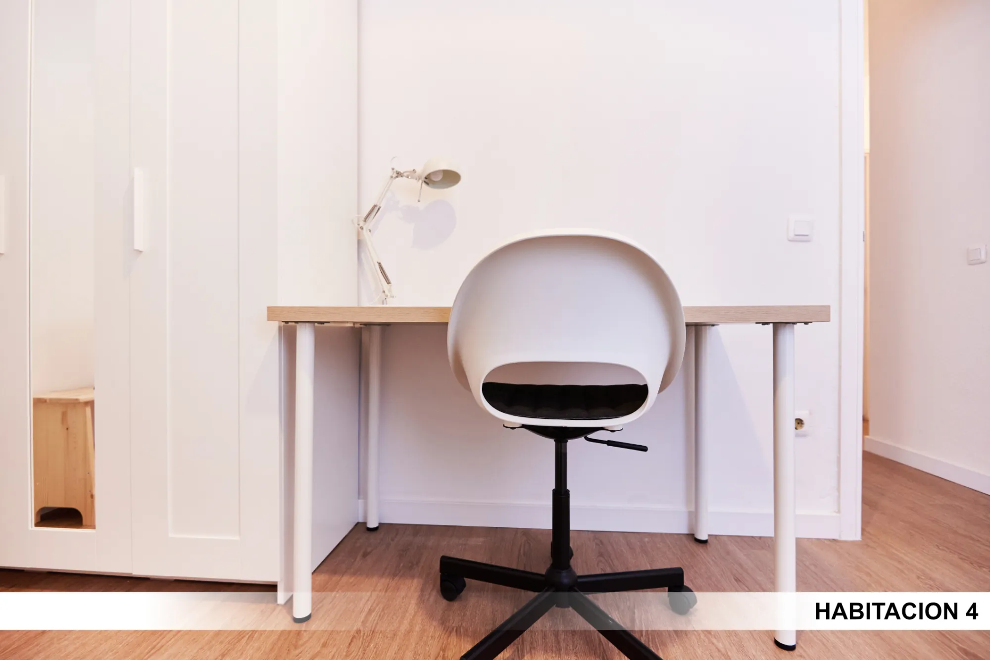 Shared Room in Seville photo 3