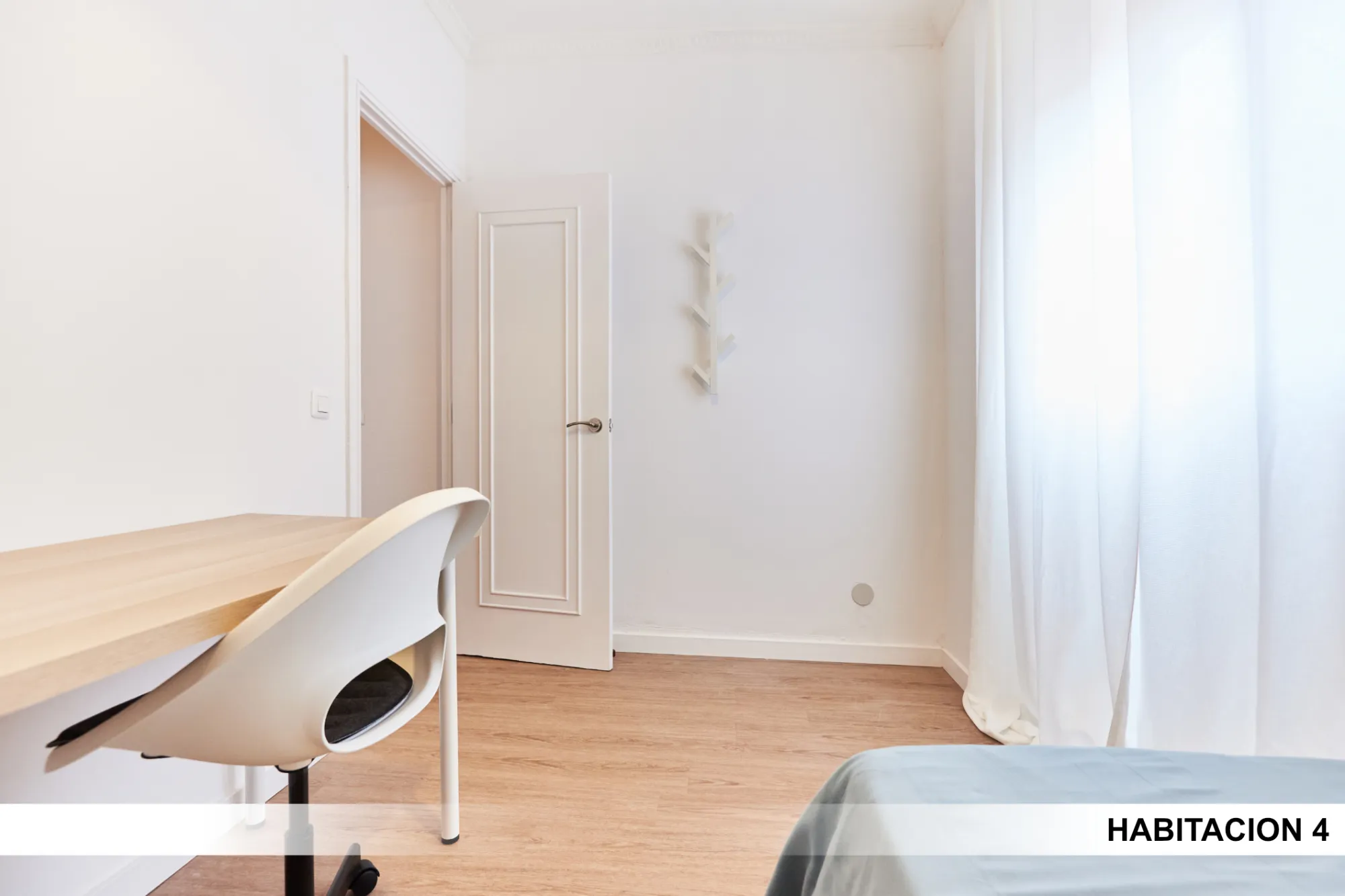 Shared Room in Seville photo 4