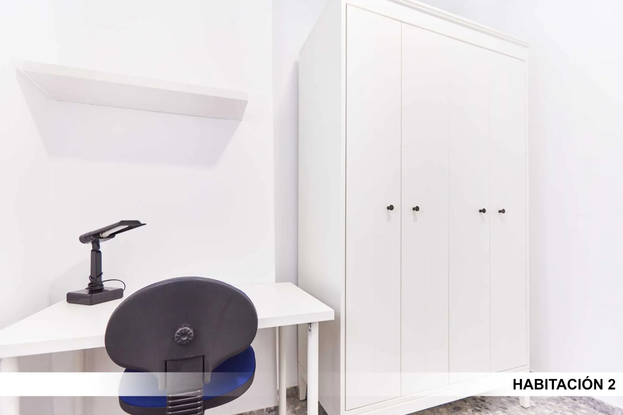 Shared Room in Seville photo 3