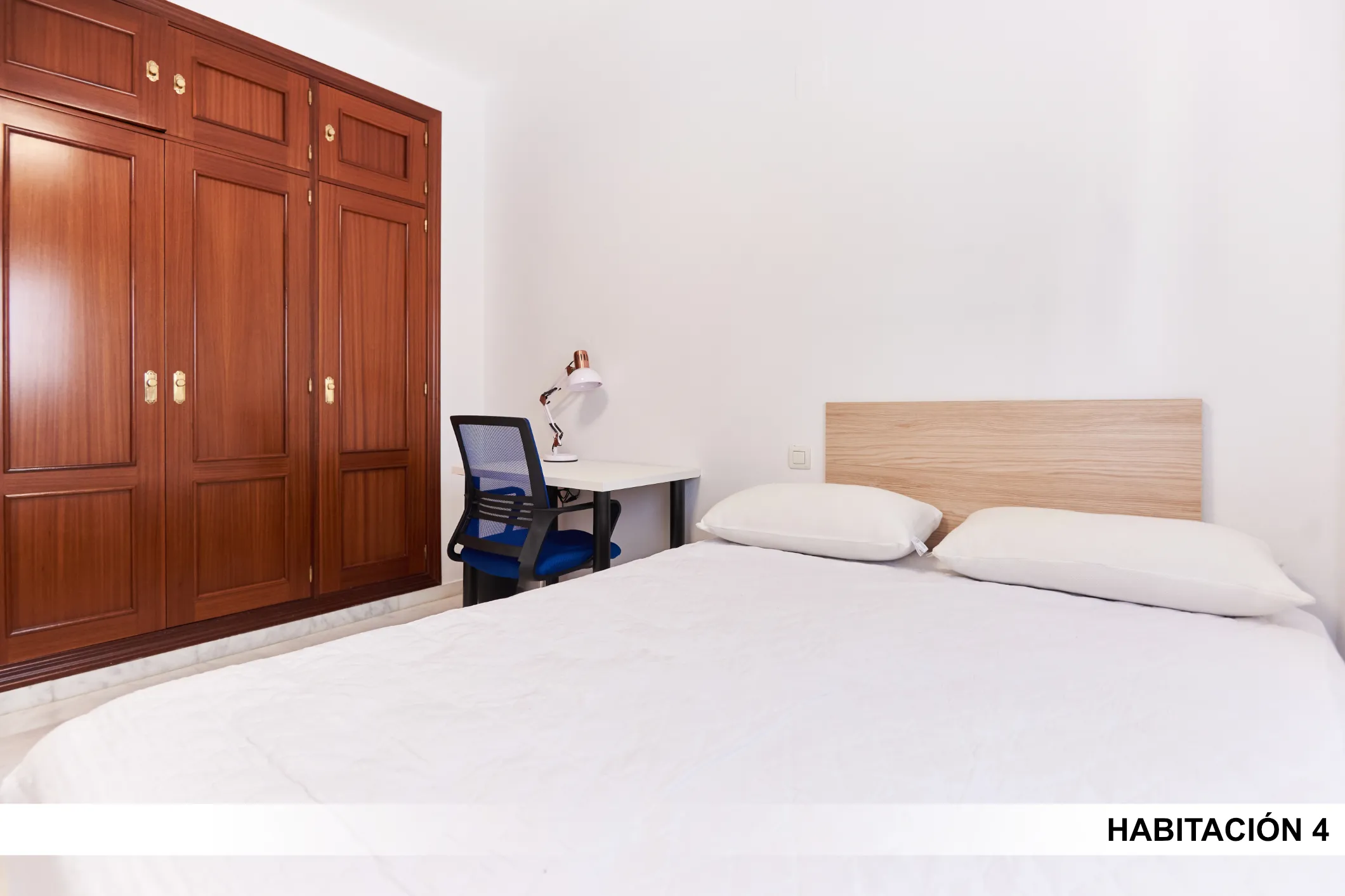 Shared Room in Seville photo 4