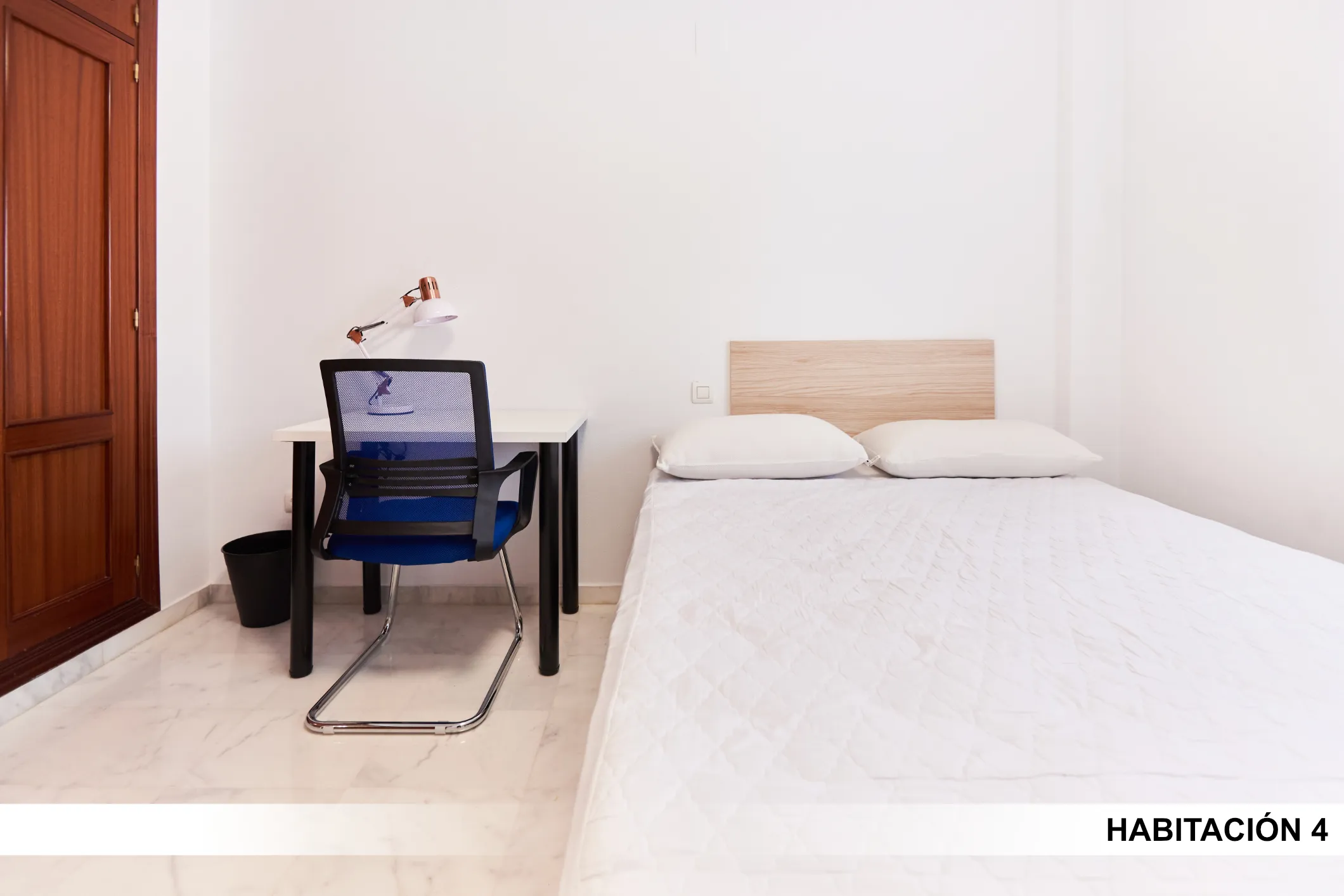 Shared Room in Seville photo 2