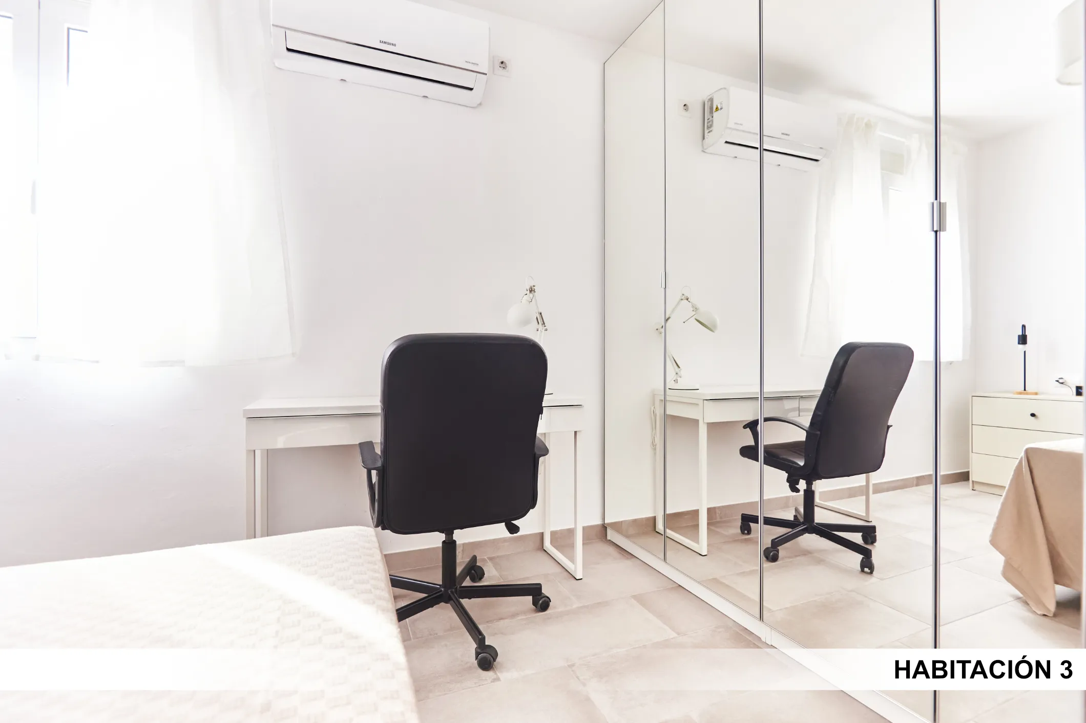 Shared Room in Seville photo 2