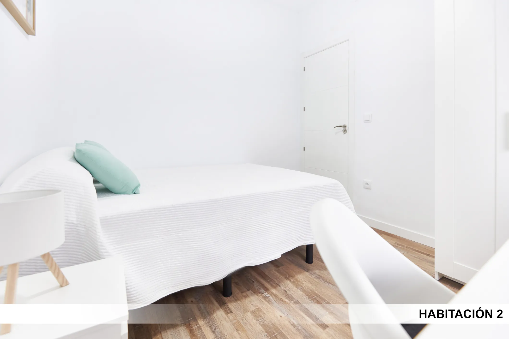 Shared Room in Seville photo 2