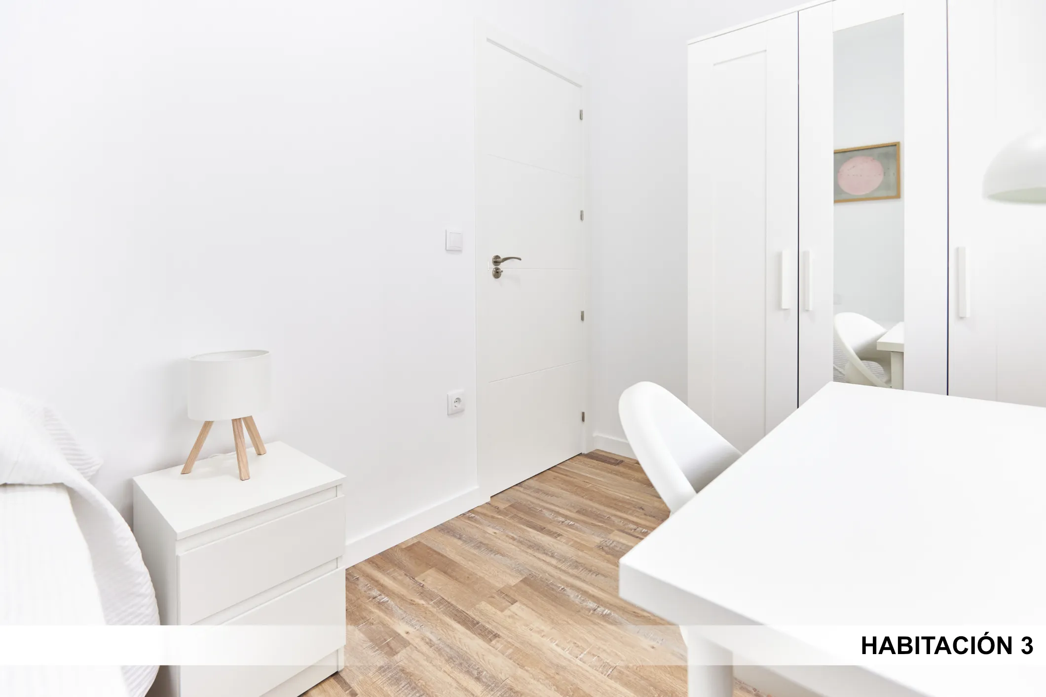 Shared Room in Seville photo 4