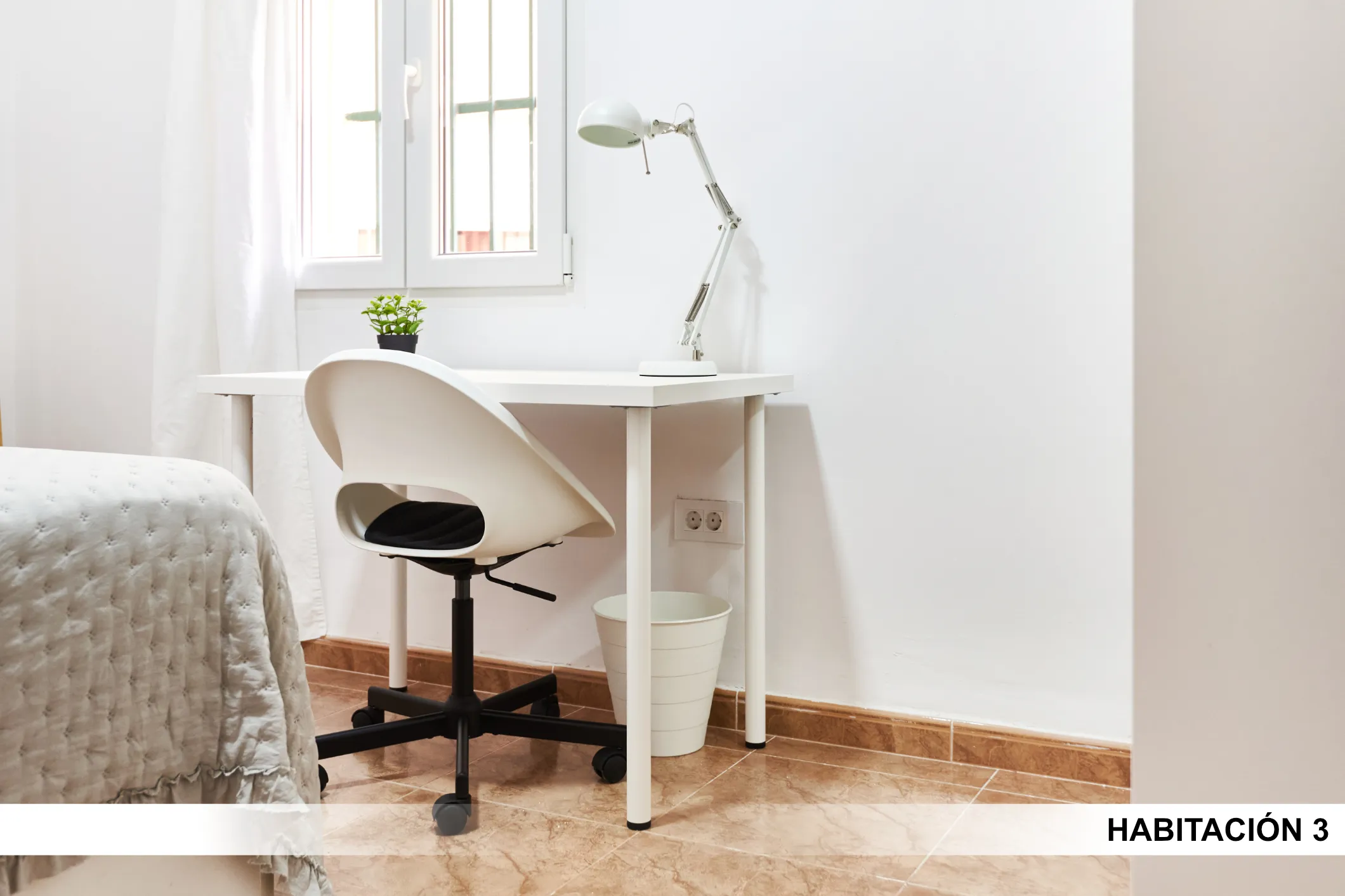 Shared Room in Seville photo 2