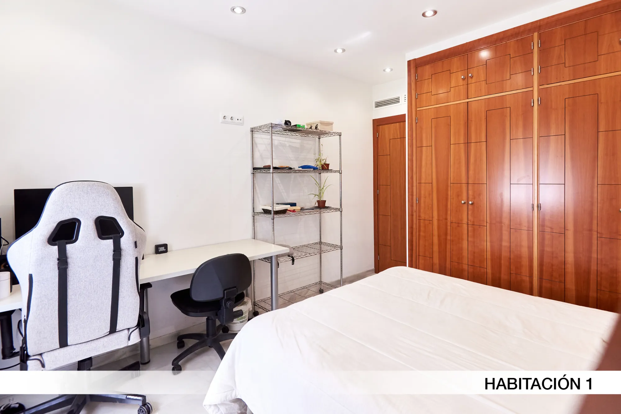 Private Room in Seville photo 4