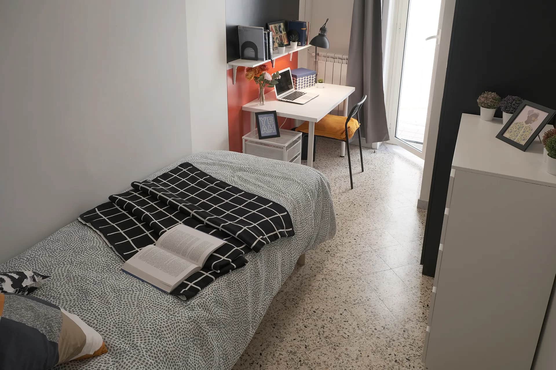 Private room in Naples