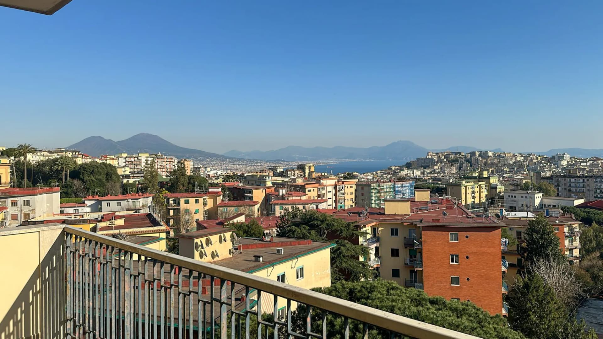 Stanza privata a Napoli photo 5